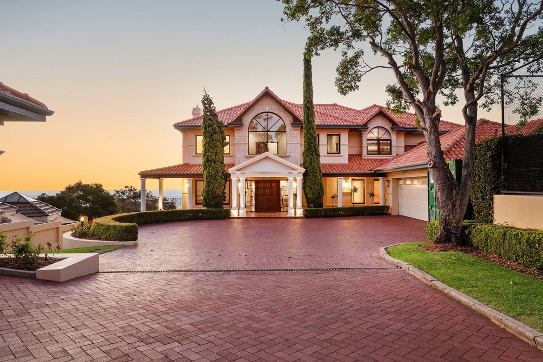 House in Kalamunda, Western Australia, Australia 1 - 15712143