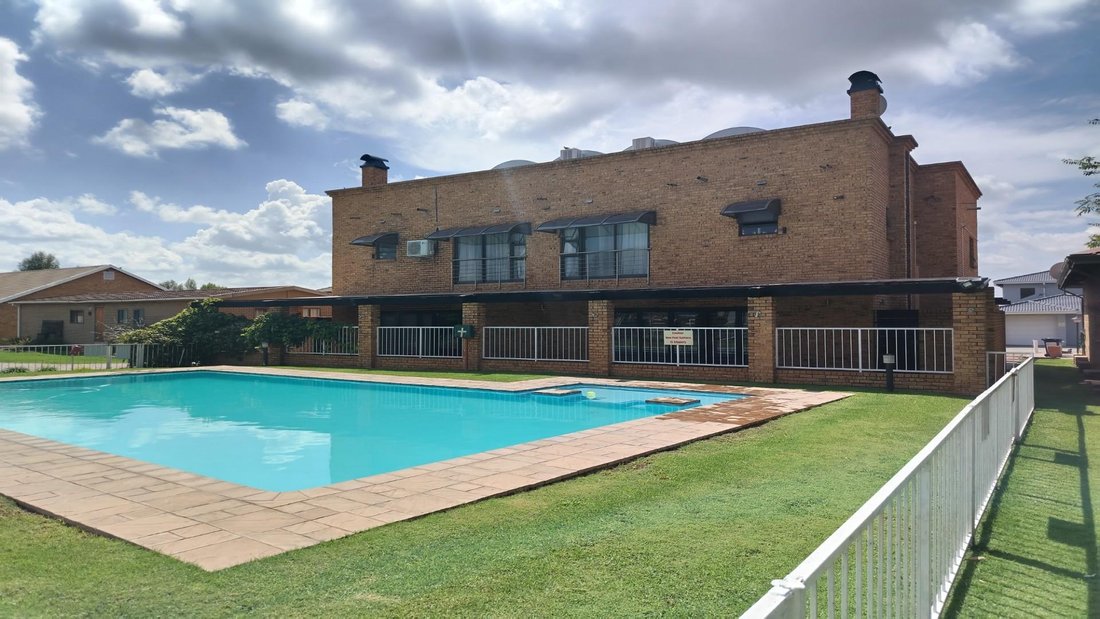Casa di campagna a Municipalità locale di Emfuleni, Gauteng, Sudafrica 2 - 15709310