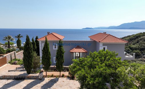 Villa in Community of Agios Nikolaos, Agios Nikolaos, Greece 1