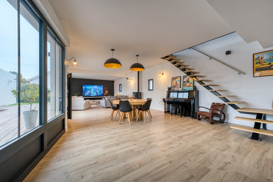 House in Saint-Palais-sur-Mer, Nouvelle-Aquitaine, France 1 - 14951488