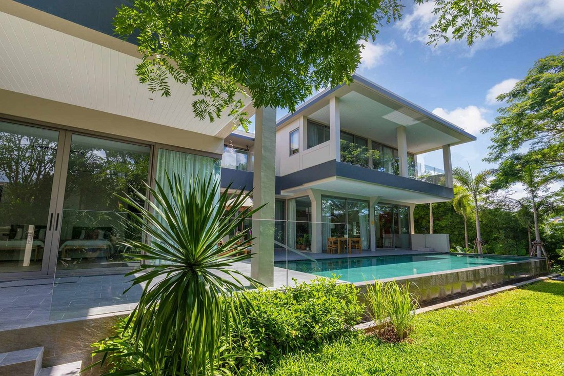 Villa in Phuket, Thalang District, Thailand 1 - 15713032
