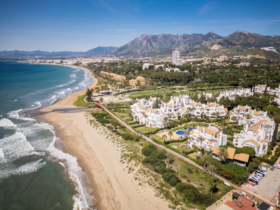 Apartment in Rio Real, Marbella, Andalusia 2 - 15713097