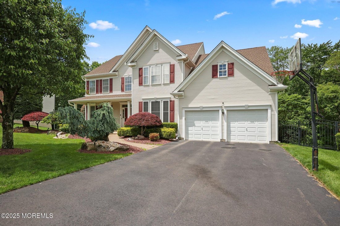 House in Marlboro Township, New Jersey, United States 1 - 15710069