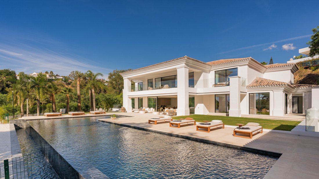 Villa in La Quinta, Benahavis, Andalusia 1 - 15709420
