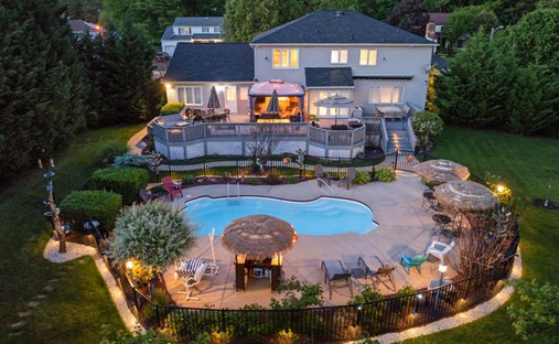 House in Manalapan Township, New Jersey, United States 1
