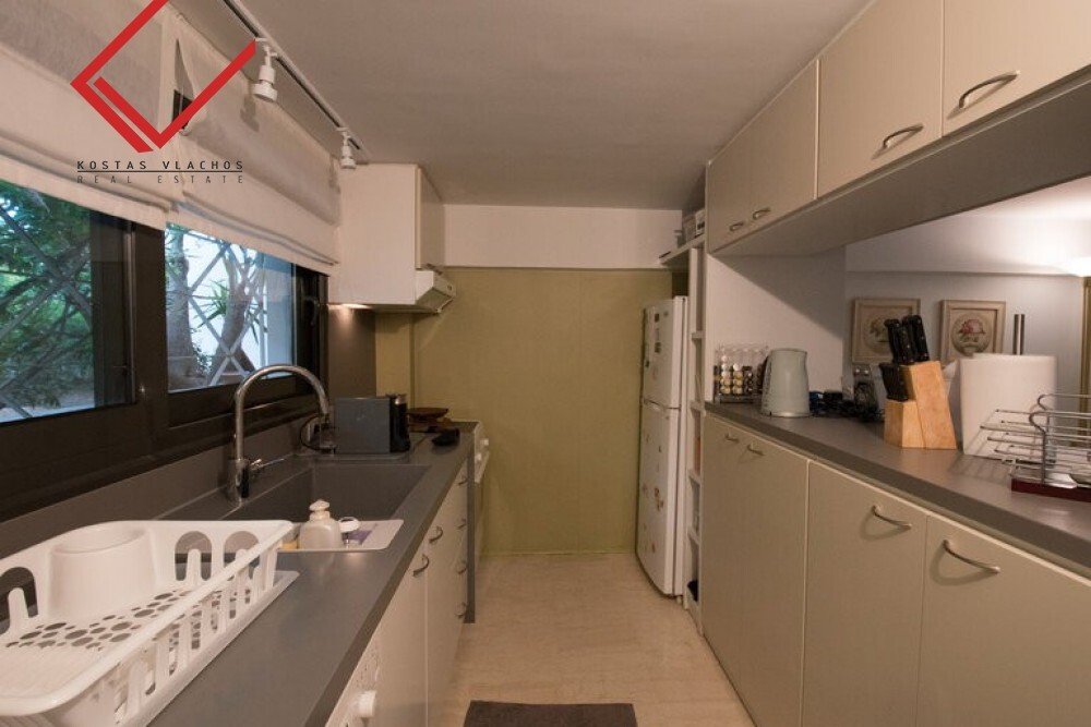 House in Vouliagmeni, Attica, Greece 2 - 15708641