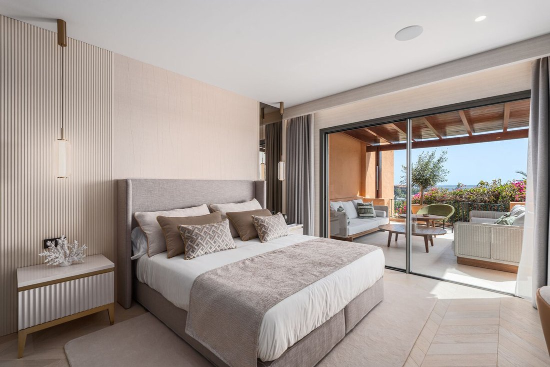 Apartment in Puerto Banus, Marbella, Spain 5 - 15715034