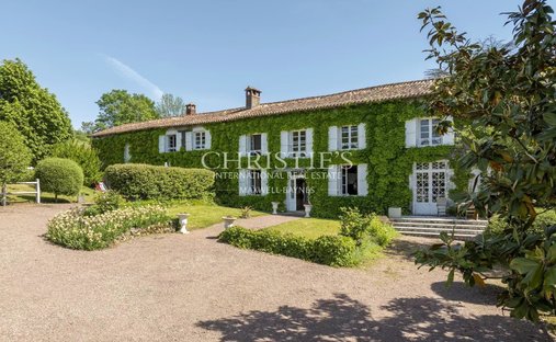 Estate in Fontclaireau, Mansle-les-Fontaines, France 1