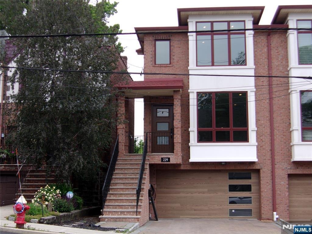 Condo in Fort Lee, New Jersey, United States 1 - 15714503
