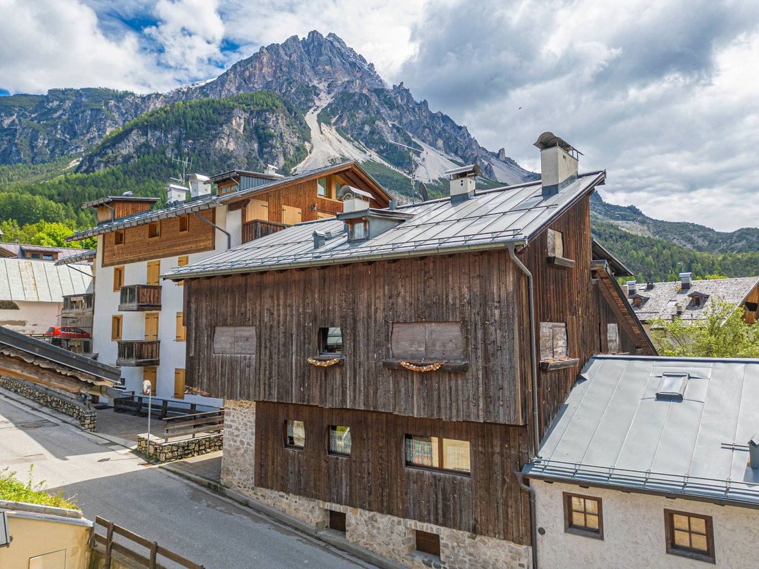Appartement à Cortina d'Ampezzo, Vénétie, Italie 1 - 15709129