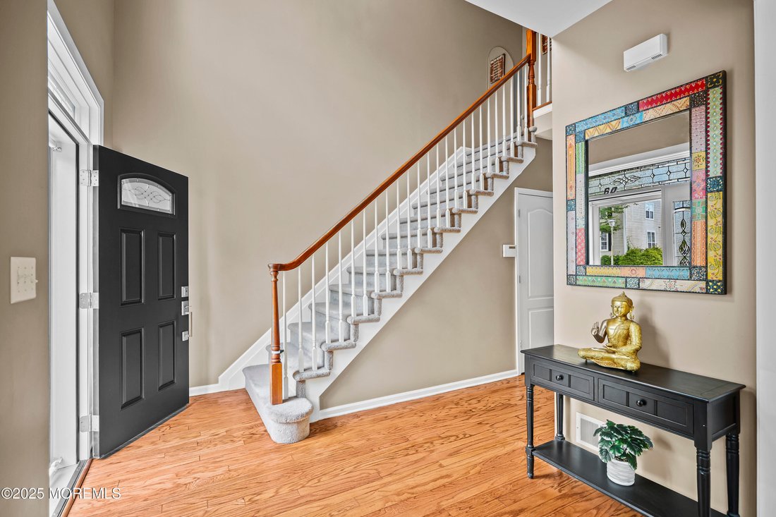 House in Marlboro Township, New Jersey, United States 5 - 15710425