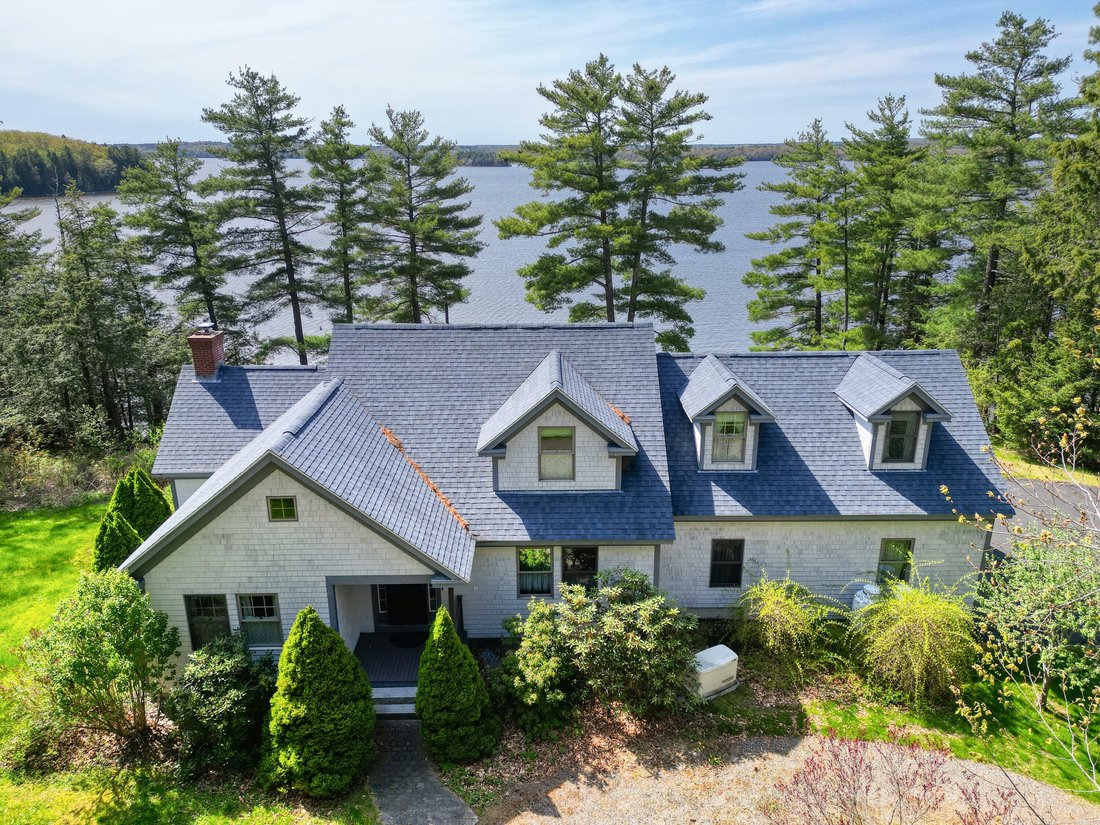 Spacious Custom Home On Merrymeeting Bay In Arrowsic, Maine, United ...