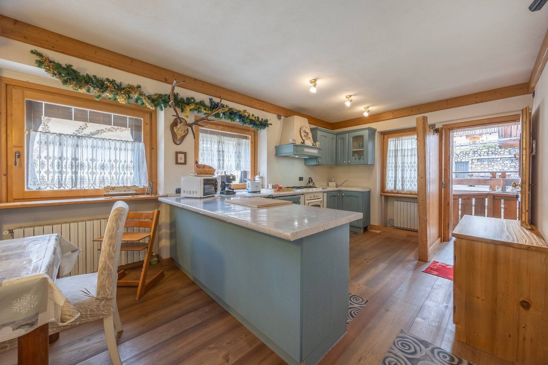 Appartement à Cortina d'Ampezzo, Vénétie, Italie 5 - 15709129