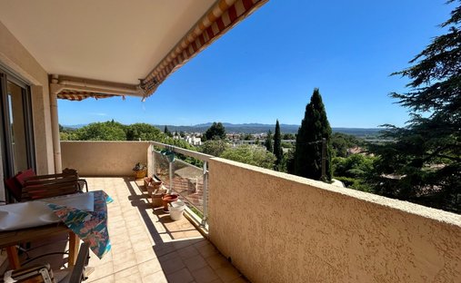 Apartment in Granettes-Jauberte-Sainte Anne, Aix-en-Provence, France 1