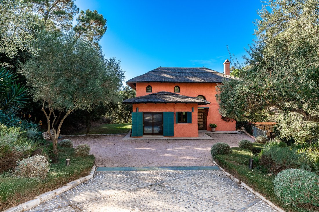 Villa in Benahavis, Andalusia, Spain 1 - 15709411