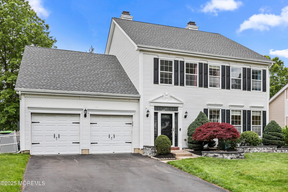 House in Marlboro Township, New Jersey, United States 1 - 15710425