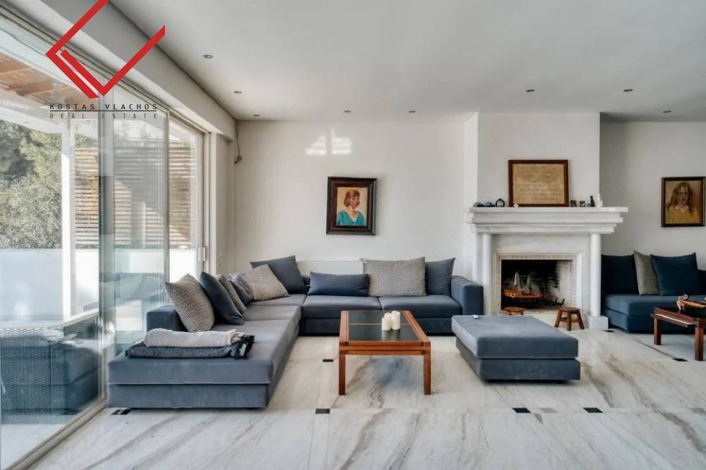 House in Vouliagmeni, Attica, Greece 2 - 15708726