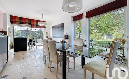 Castle for Sale in Oigny-en-Valois, Hauts-de-France, France