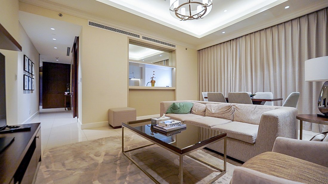 Apartment in Downtown Dubai, Dubai, United Arab Emirates 2 - 15708864