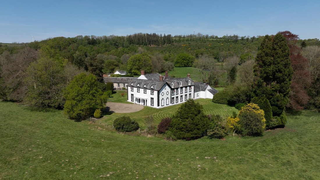 House in Llangeler, Wales 1 - 15711197
