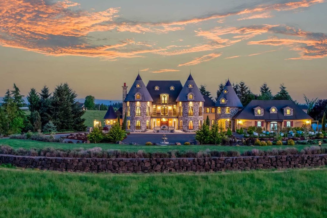 House in West Linn, Oregon, United States 1 - 15710356
