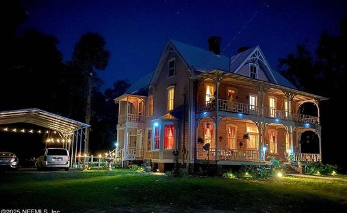 House in Pomona Park, Florida, United States 1