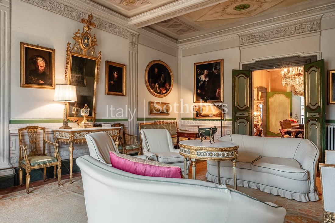Apartment in Historic Center, Lucca, Tuscany 2 - 15708686