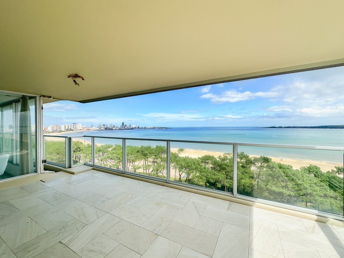 Apartment in Punta del Este, Maldonado Department, Uruguay 1 - 15710220
