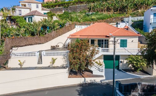 House in Ponta do Sol, Madeira, Portugal 1