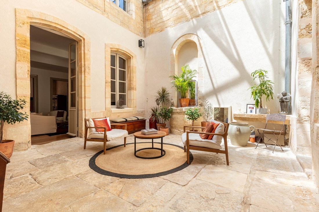 Apartment in Hôtel de Ville-Quinconce-Saint Seurin-Fondaudège, Bordeaux, France 3 - 14871408