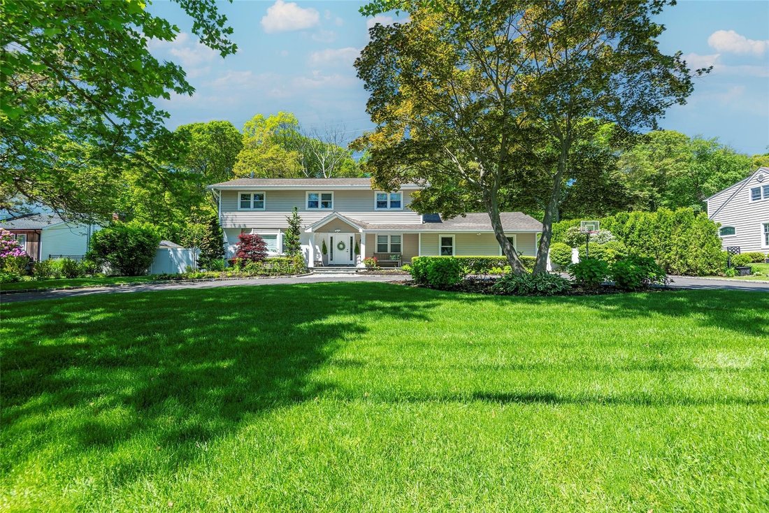 House in Huntington Station, New York, United States 2 - 15711911