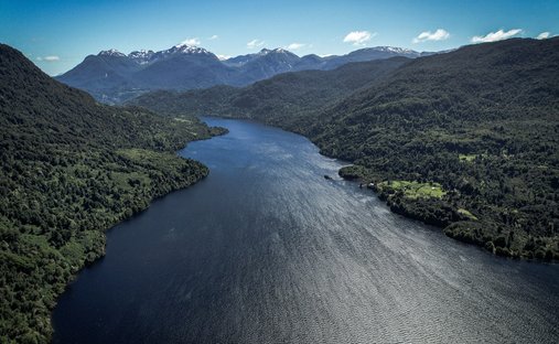 Land in Lago Zenteno, Aysén, Chile 1