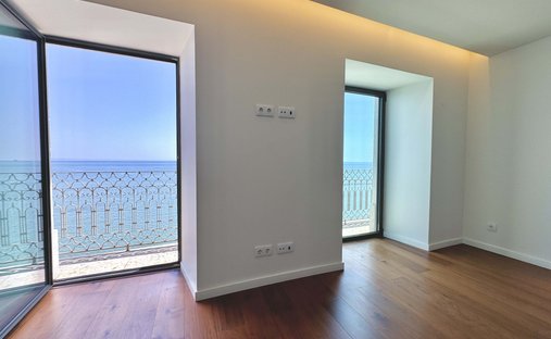 Apartment in Paco de Arcos, Lisbon, Portugal 1