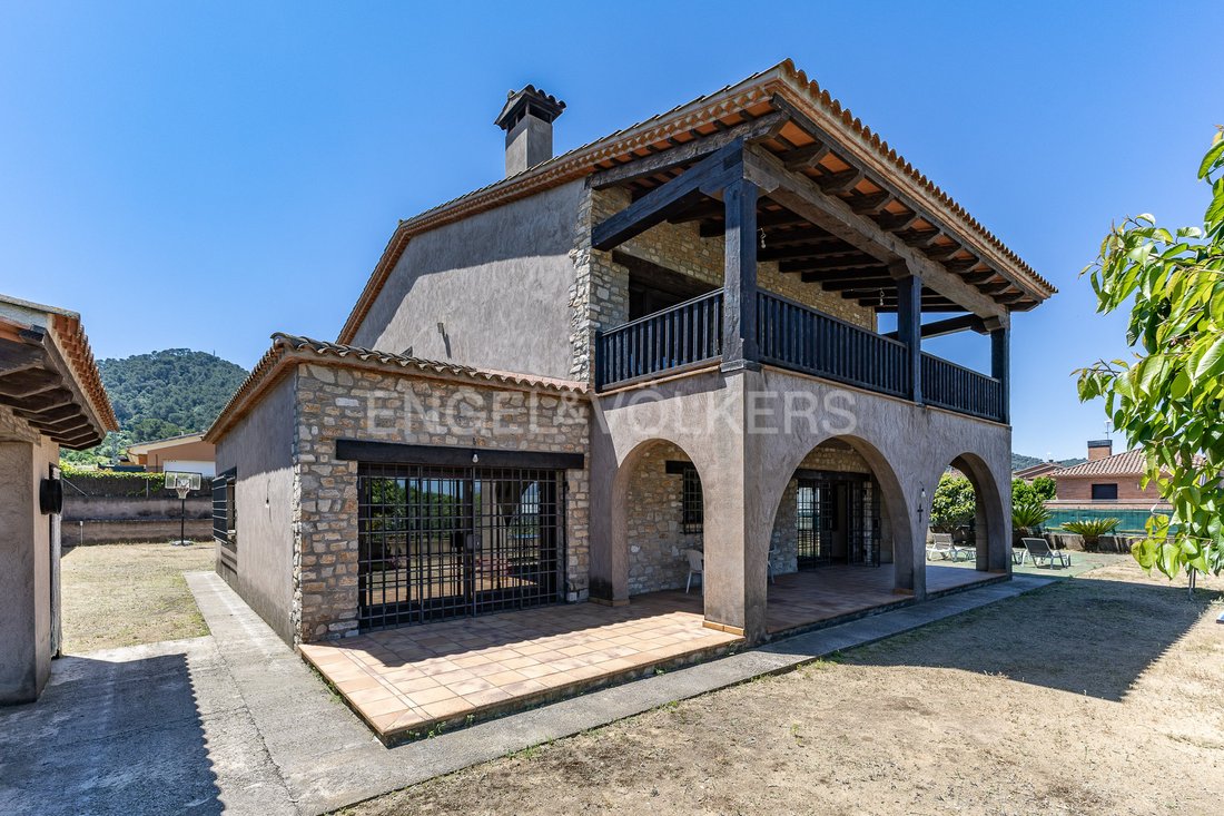 House in Montornes del Valles, Catalonia, Spain 2 - 15716642