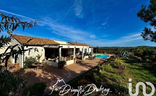 Occitanie Exceptional Property Of Approximately 307 Hectares