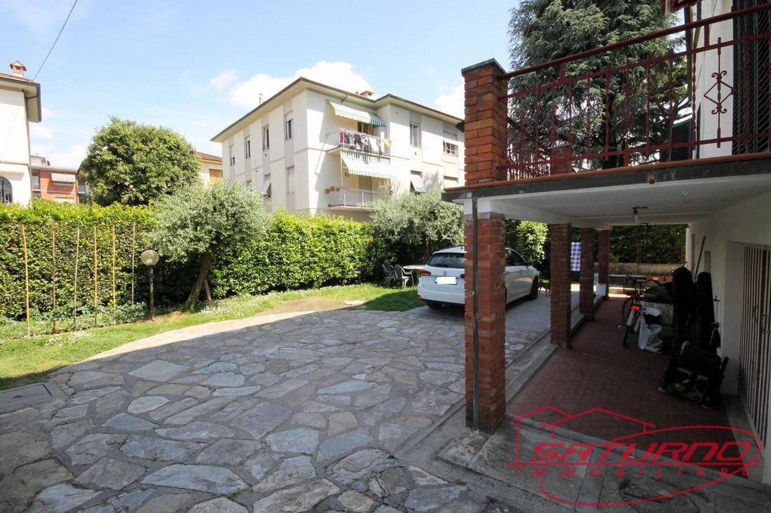 Villa in Historic Center, Lucca, Tuscany 5 - 15716505