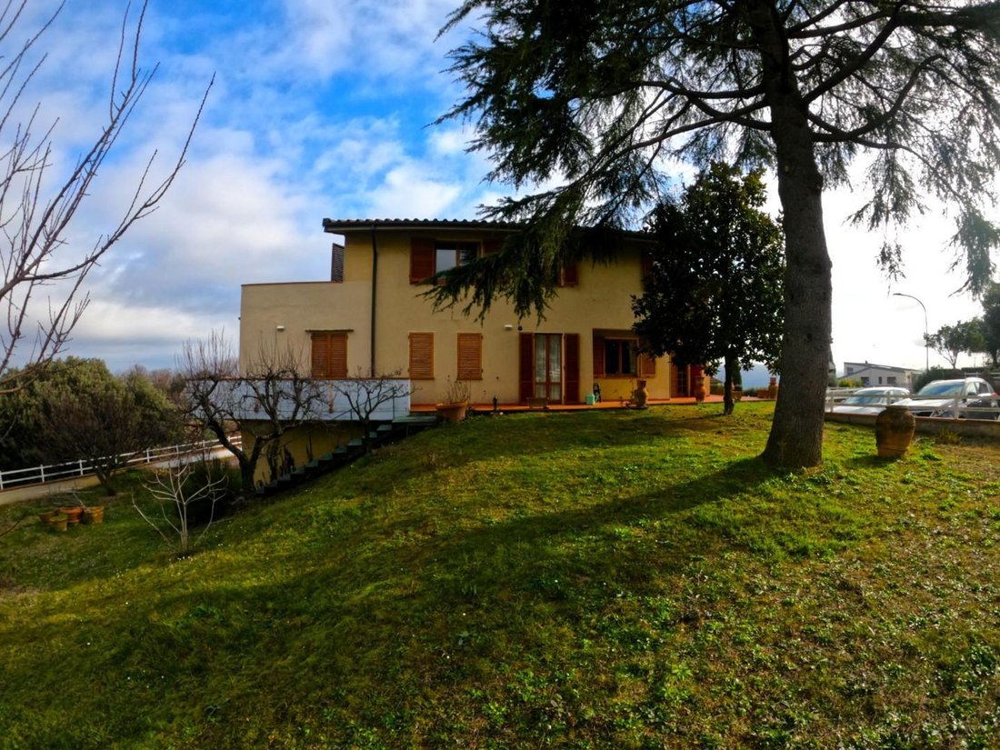 Villa in Casole d'Elsa, Tuscany, Italy 3 - 15716404