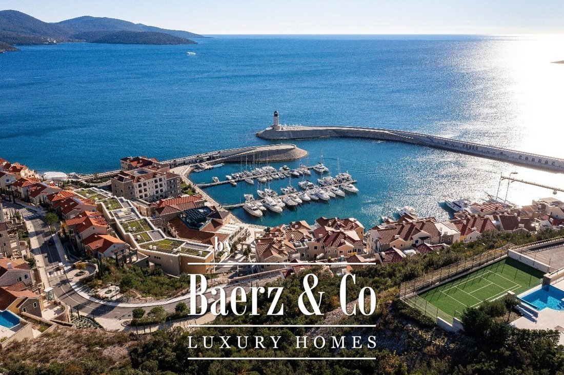 Penthouse in Tivat, Tivat Municipality, Montenegro 5 - 15720629