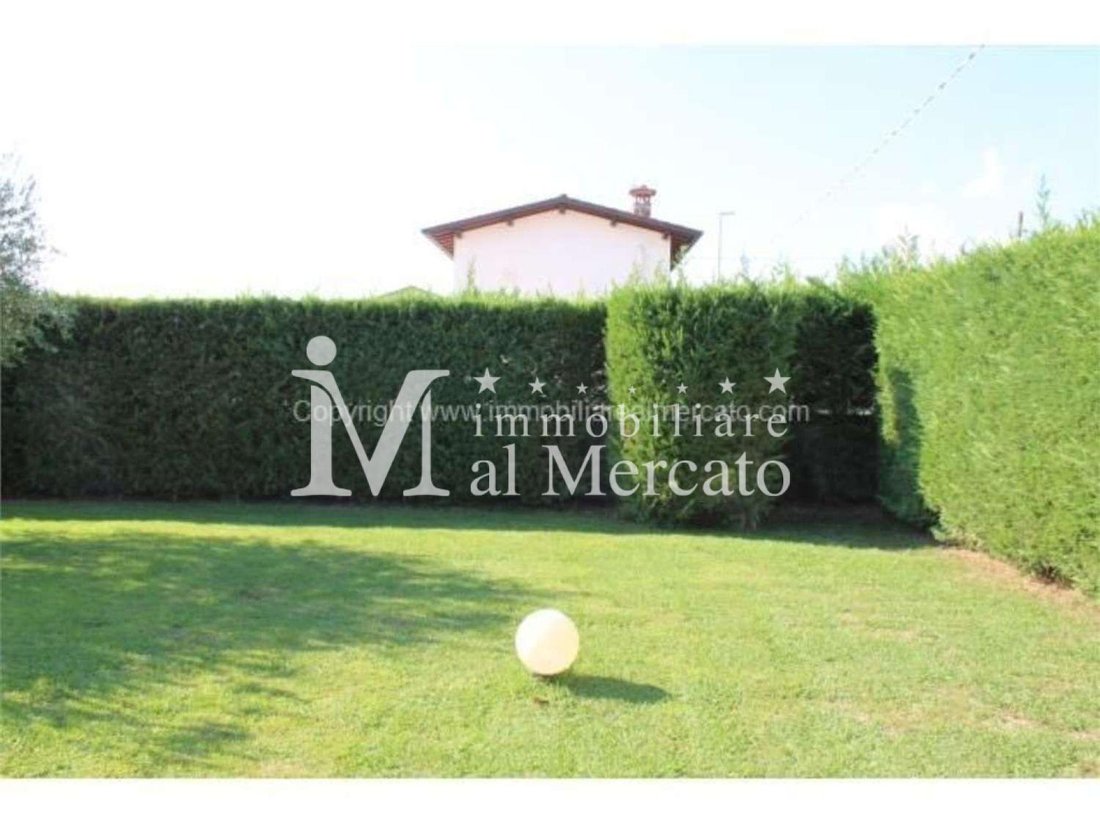 Villa in Capezzano Pianore, Camaiore, Tuscany 4 - 15716509