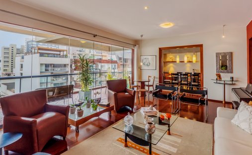 Apartment in San Isidro, Metropolitan Municipality of Lima, Peru 1