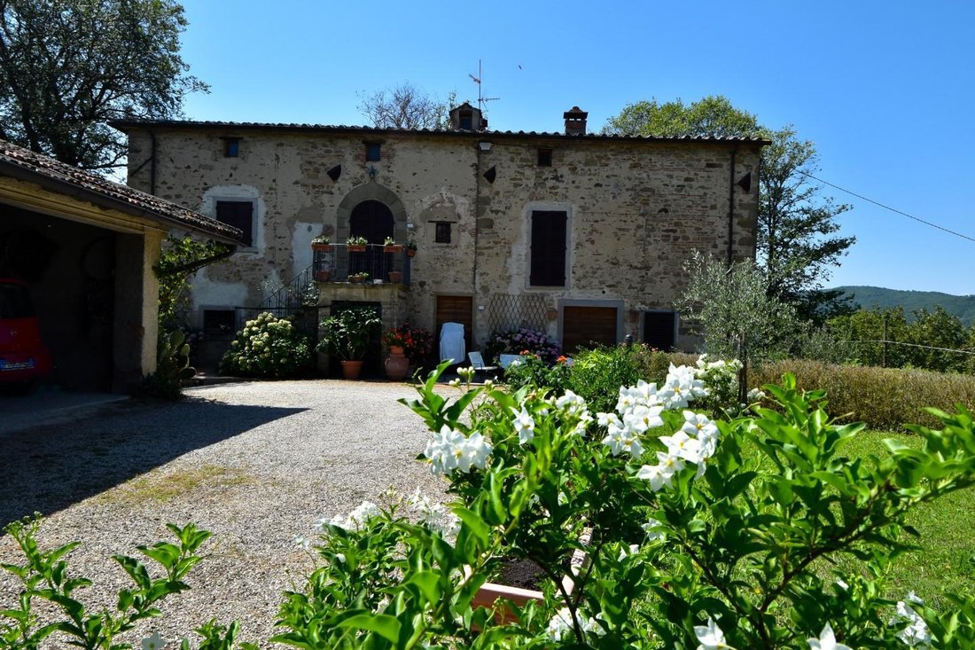 Farm Ranch in Monterchi, Tuscany, Italy 5 - 15716395
