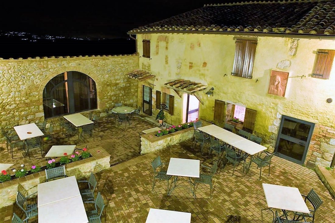 Farm Ranch in Monteriggioni, Tuscany, Italy 5 - 15716389