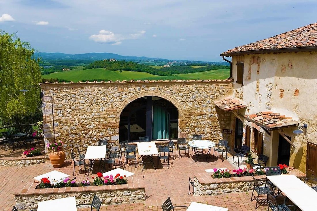 Farm Ranch in Monteriggioni, Tuscany, Italy 4 - 15716389