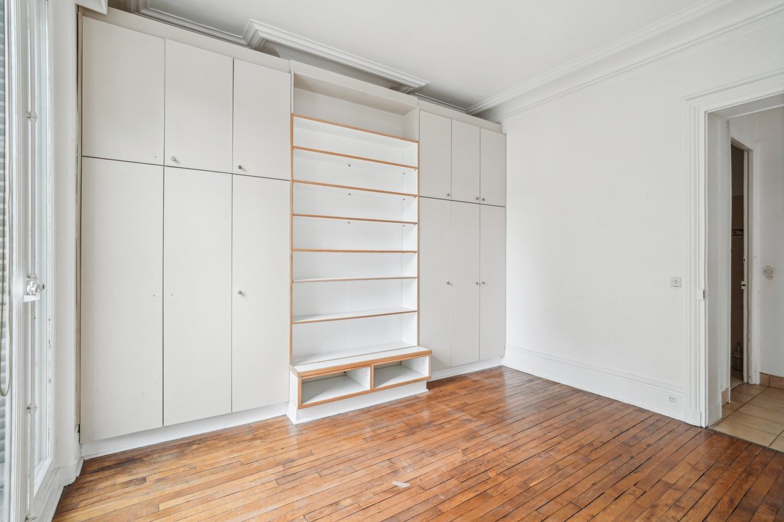 Apartment in Paris, Île-de-France, France 5 - 15716402