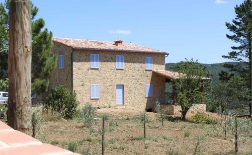 Farm Ranch in Radicondoli, Tuscany, Italy 1