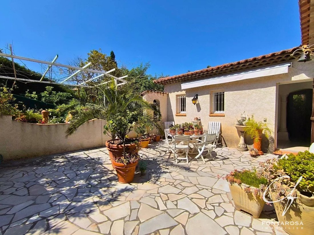 House in Les Issambres, Roquebrune-sur-Argens, France 2 - 15719126