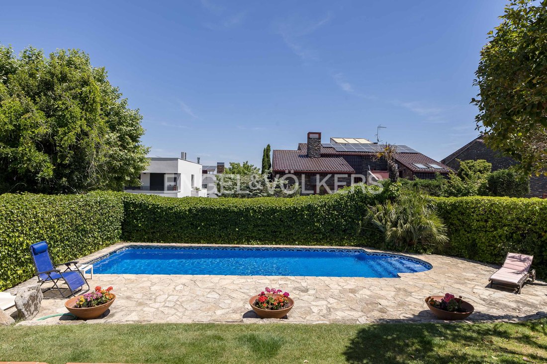 House in Las Rozas de Madrid, Comunidad de Madrid, Spain 1 - 15716921