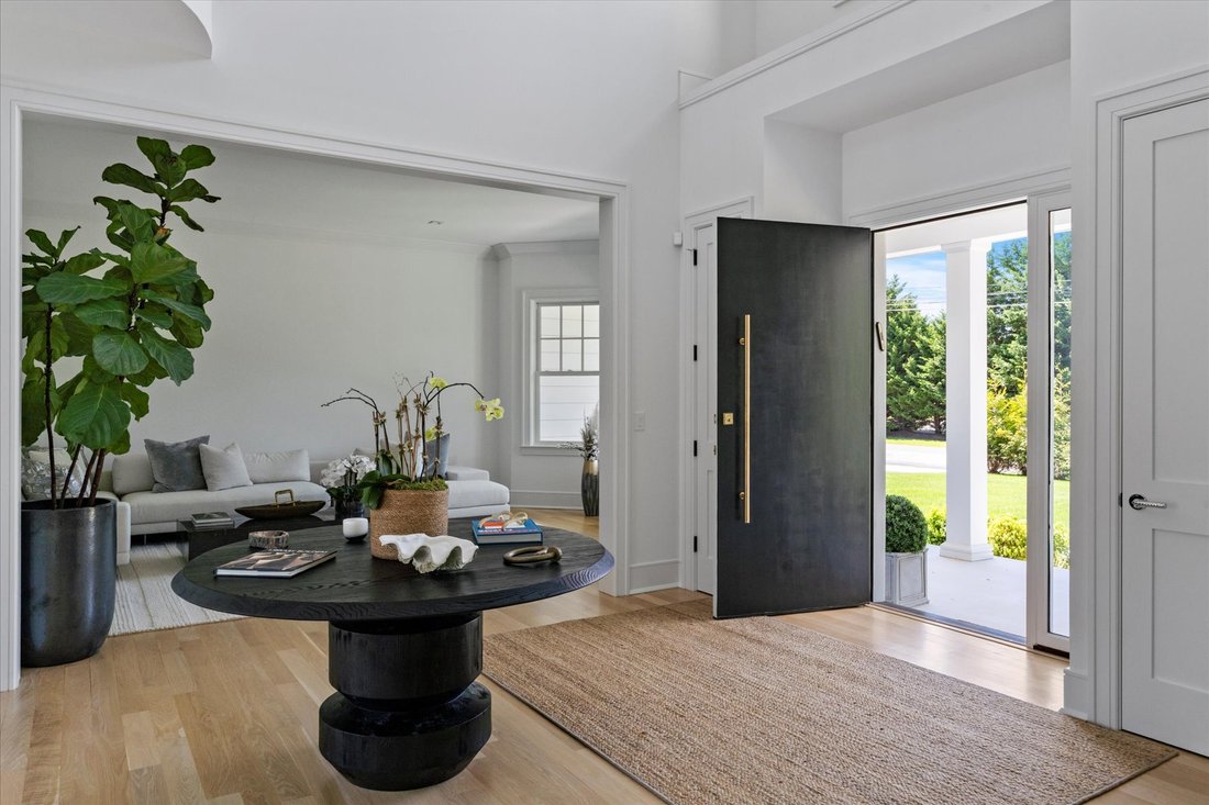House in Southampton, New York, United States 4 - 15722377