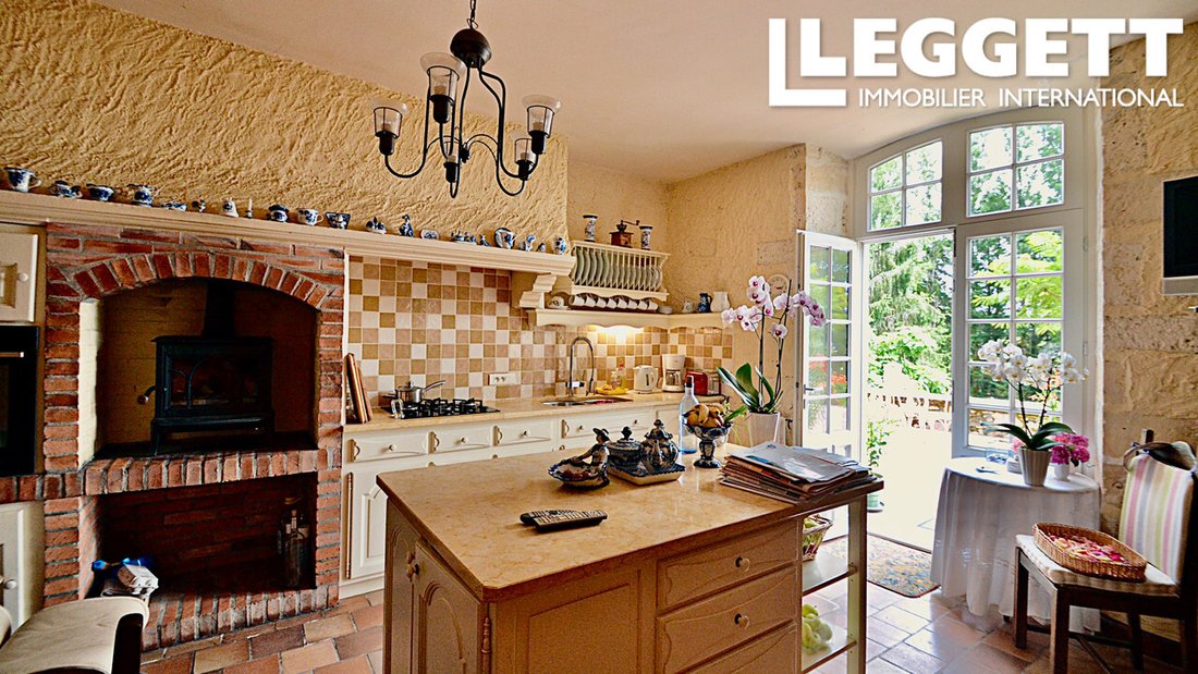 Whispers of the 15th Century: A Hilltop Château’s Timeless Embrace in Nontron - 5