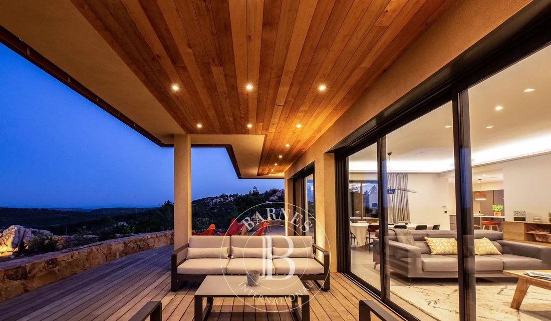 Villa in Bonifacio / Bunifaziu, Corsica, France 5 - 12952986